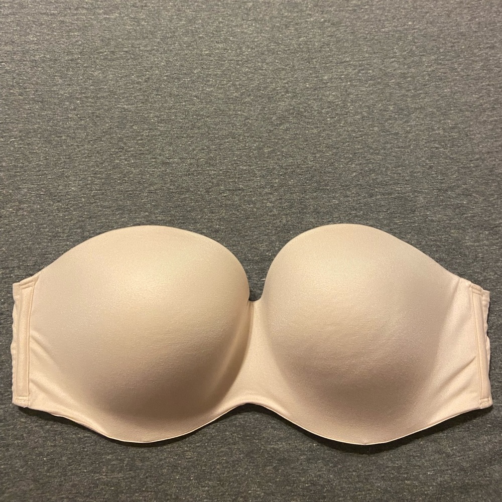 Lightly Lined Strapless Bra